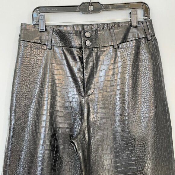 Chico's Croc Embossed Faux Leather Wide Leg Crop Pants Black 8 - Picture 3 of 9